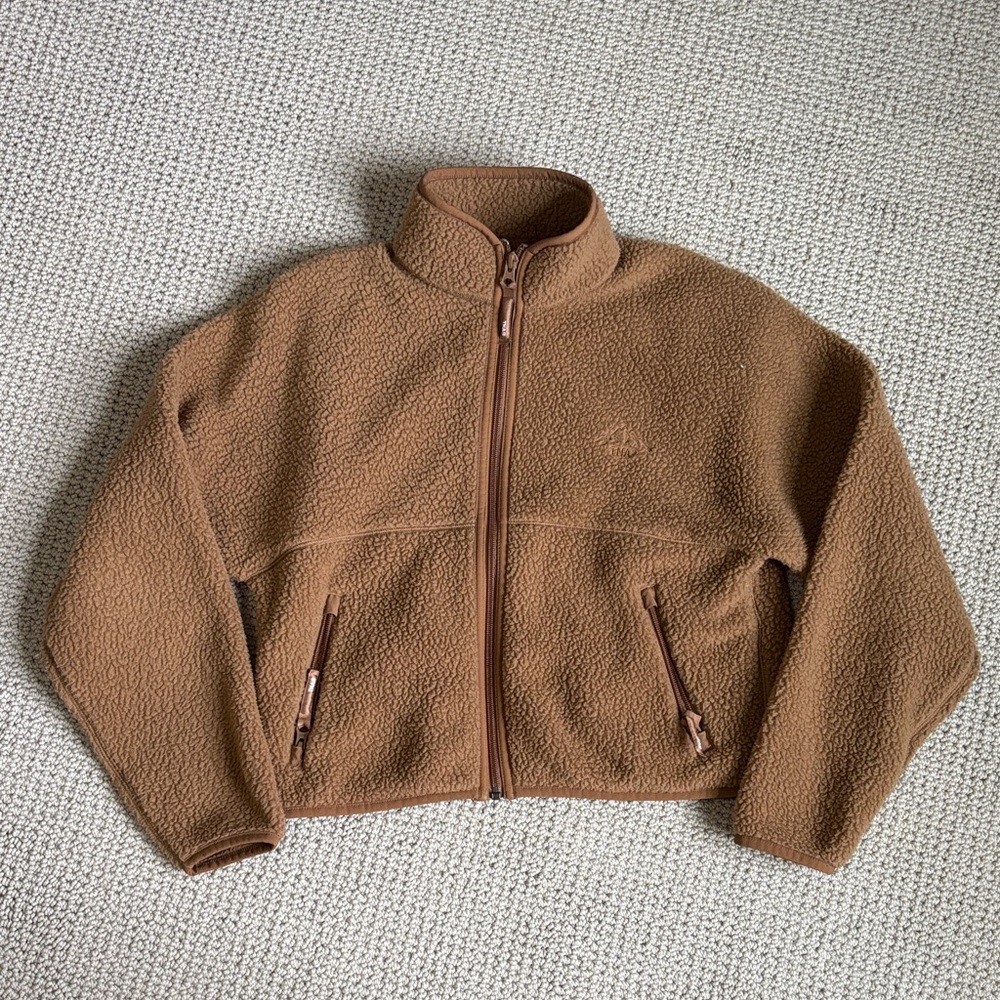 Aritzia TNA women’s fleece zip up